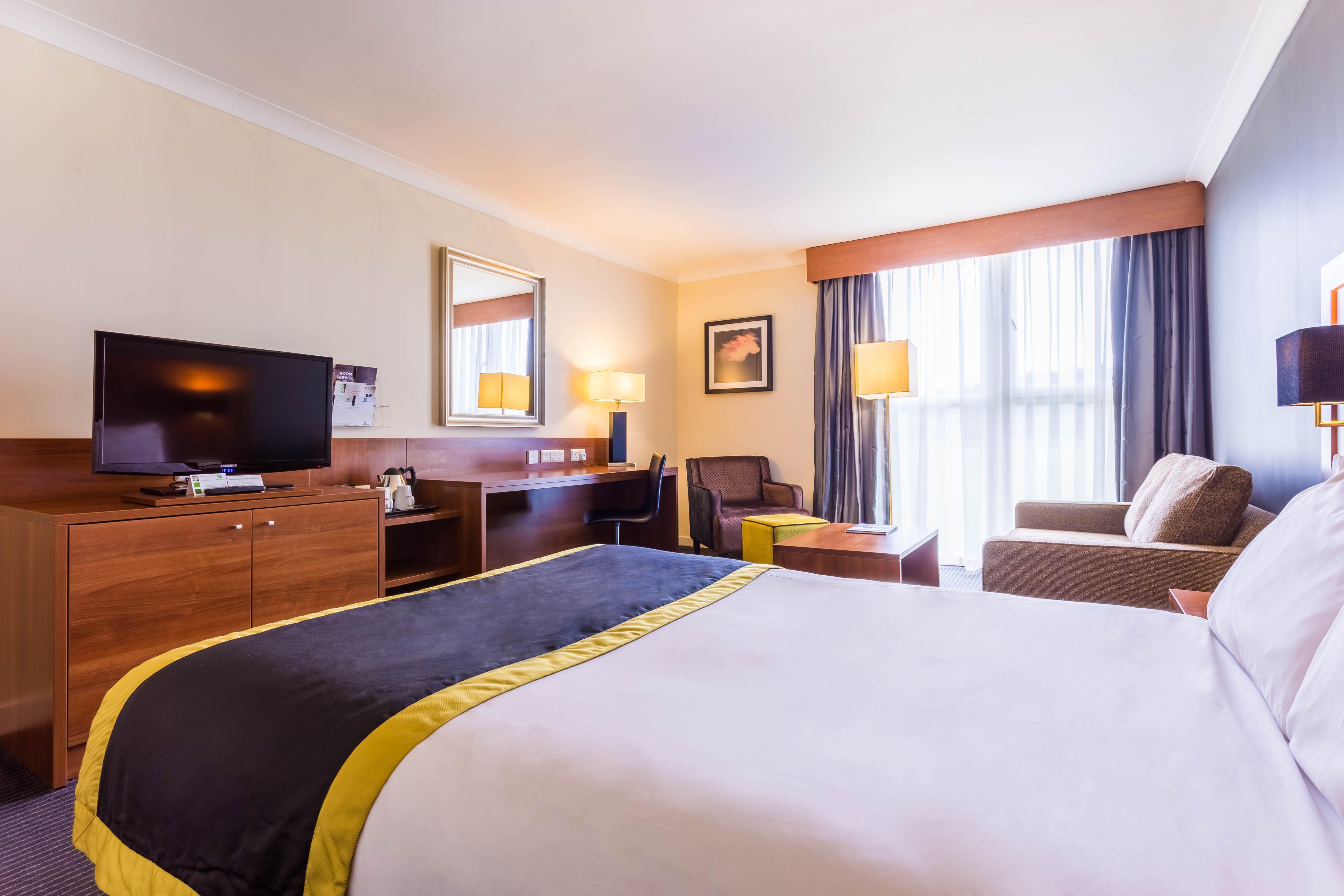 Holiday Inn Newcastle Gosforth Park By Ihg Seaton Burn Bagian luar foto