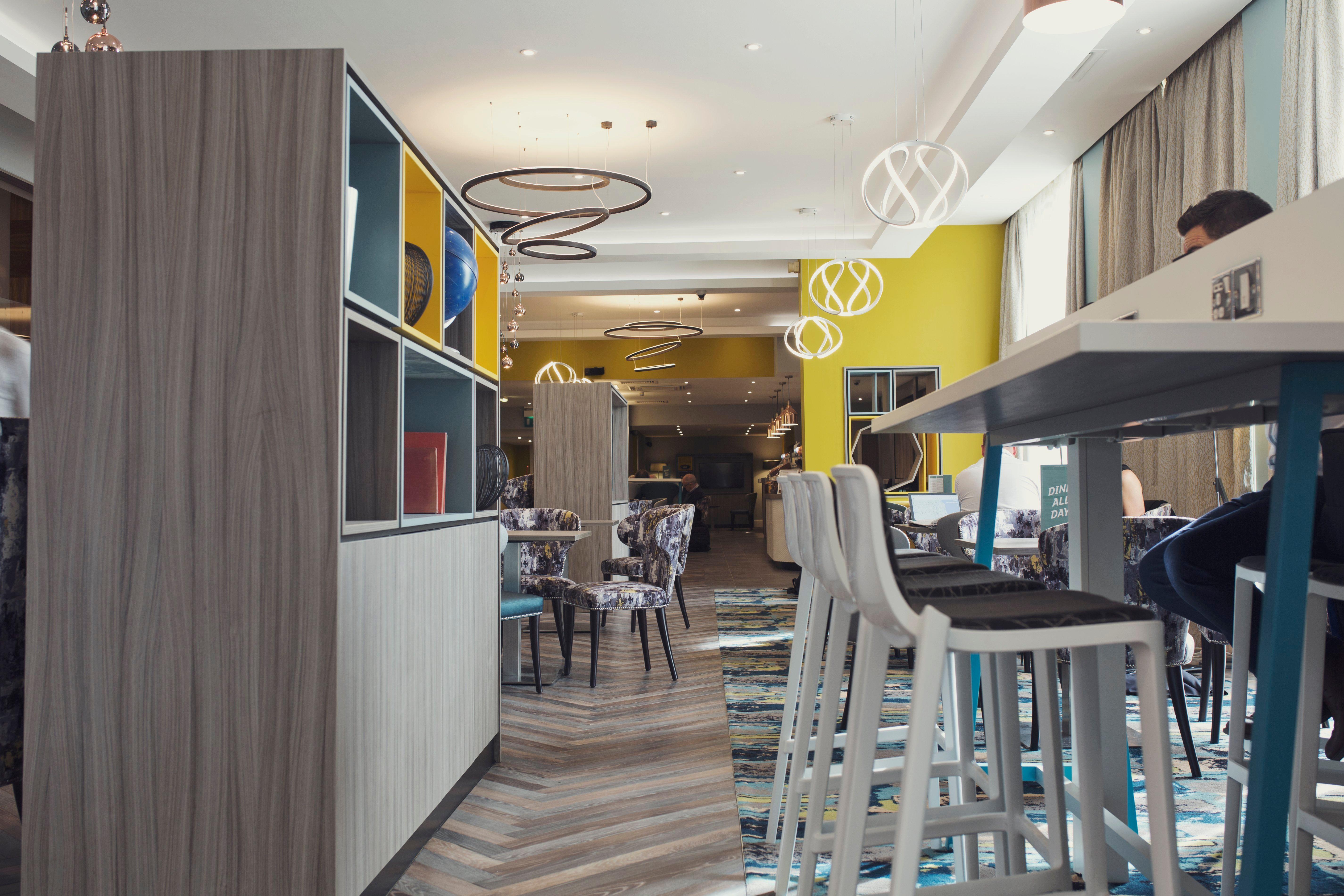 Holiday Inn Newcastle Gosforth Park By Ihg Seaton Burn Bagian luar foto