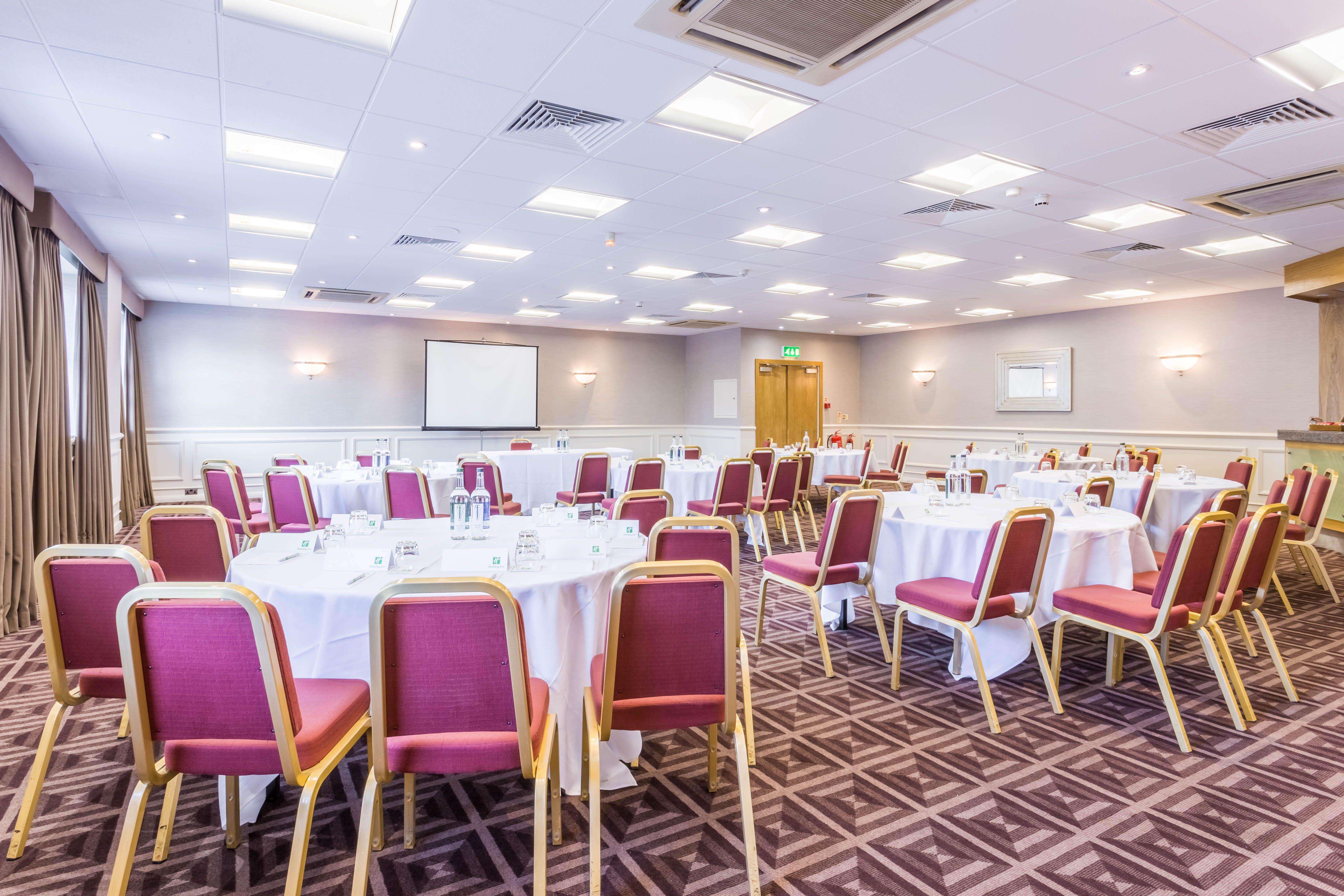 Holiday Inn Newcastle Gosforth Park By Ihg Seaton Burn Bagian luar foto