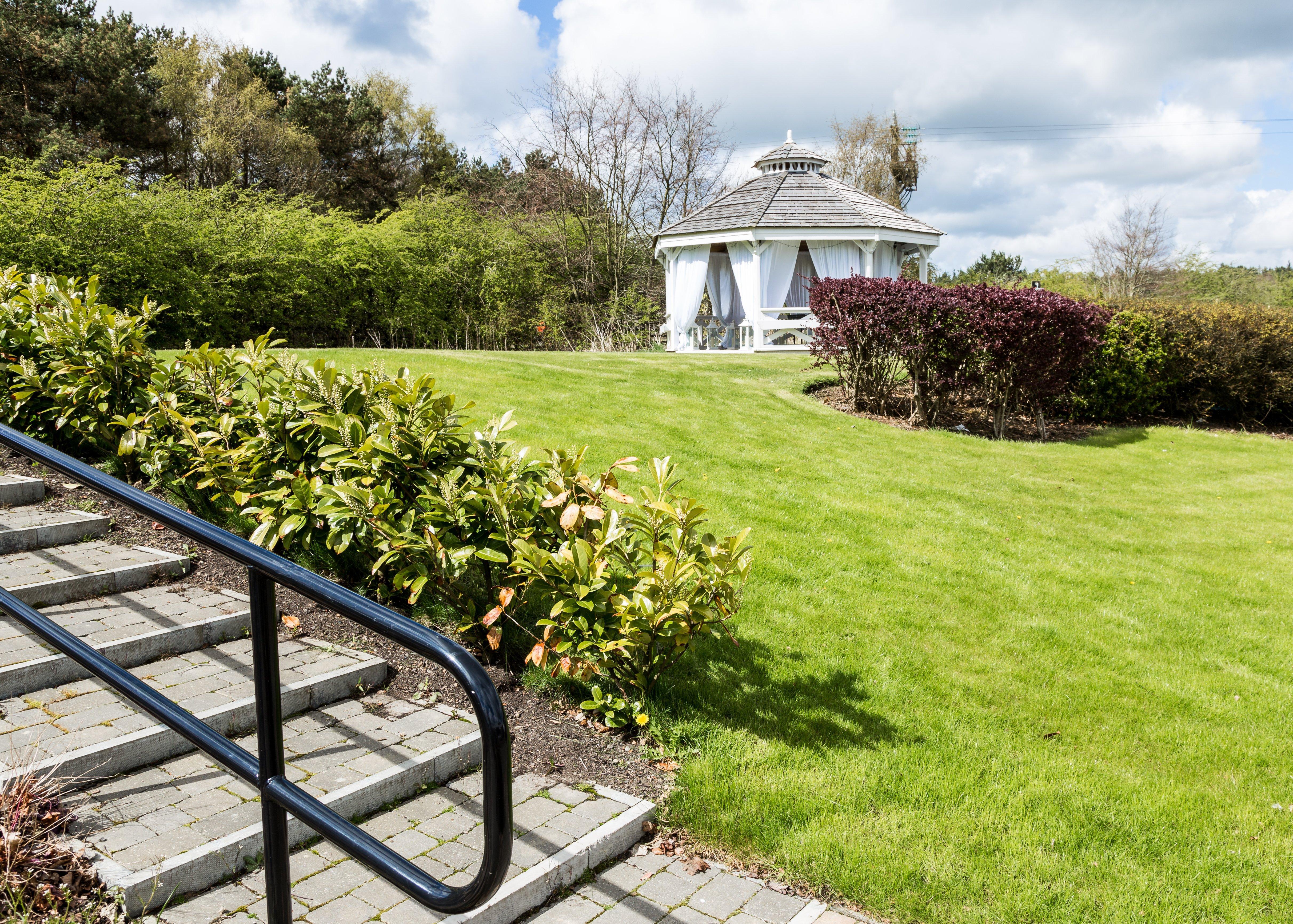 Holiday Inn Newcastle Gosforth Park By Ihg Seaton Burn Bagian luar foto