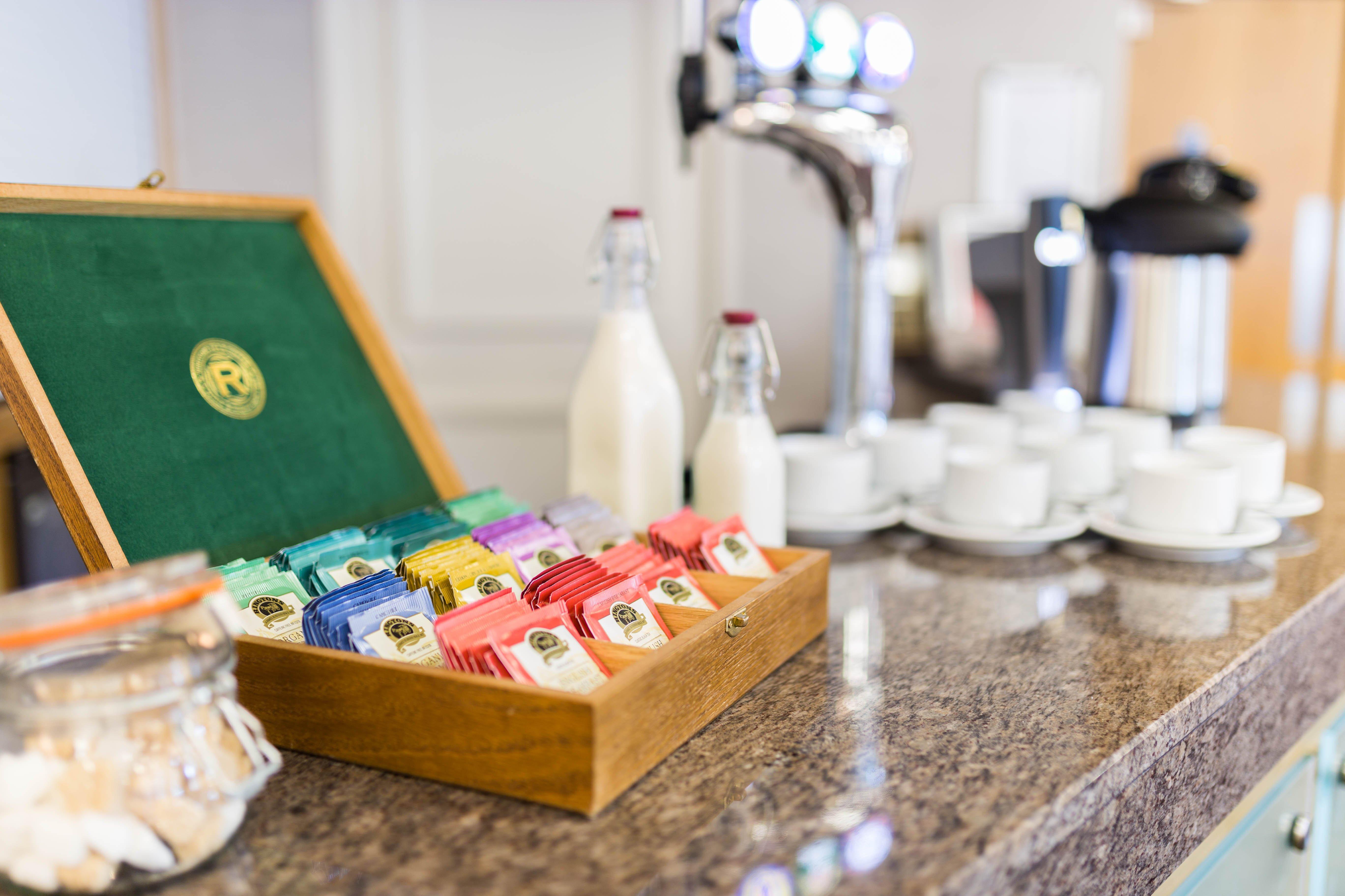 Holiday Inn Newcastle Gosforth Park By Ihg Seaton Burn Bagian luar foto