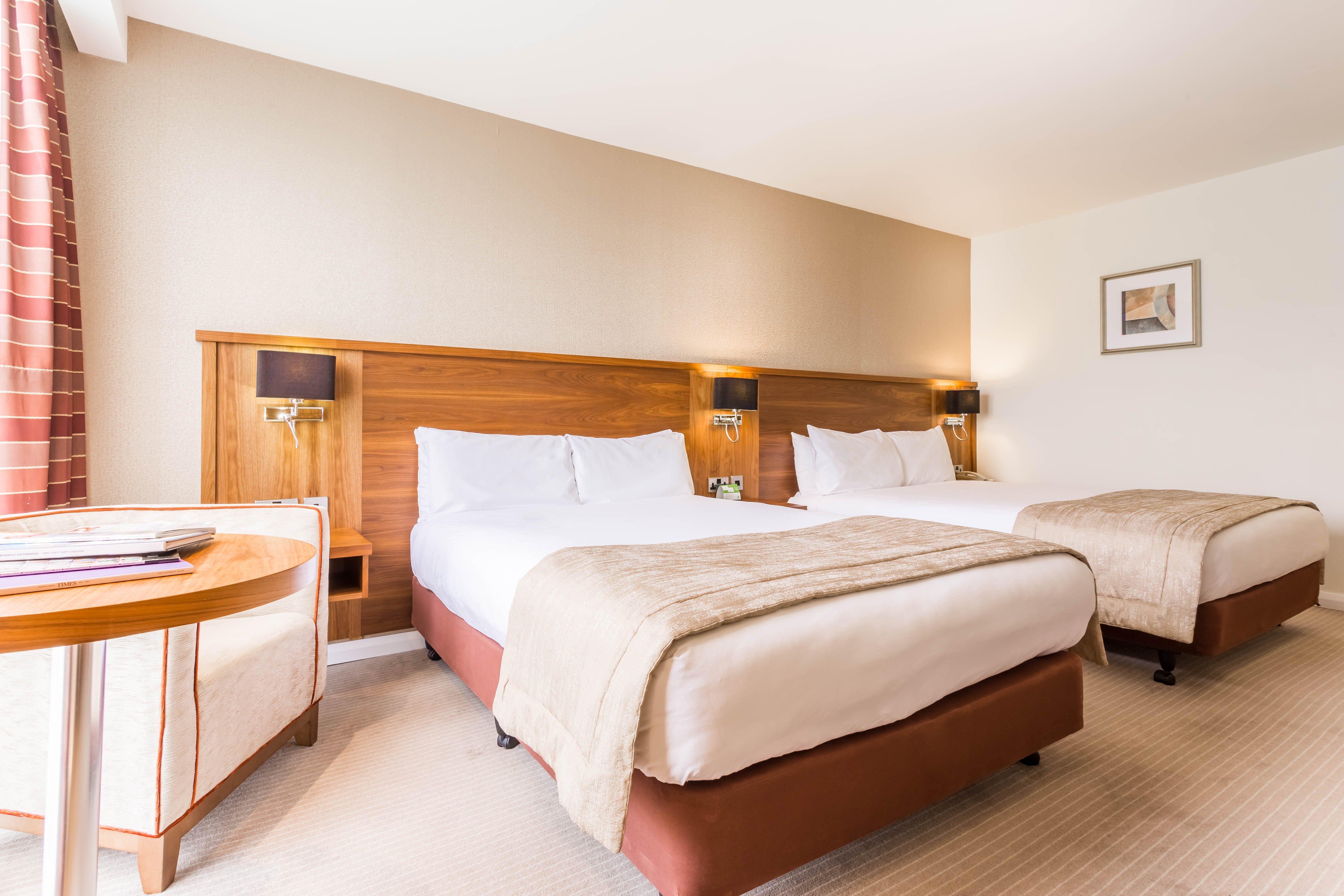 Holiday Inn Newcastle Gosforth Park By Ihg Seaton Burn Bagian luar foto