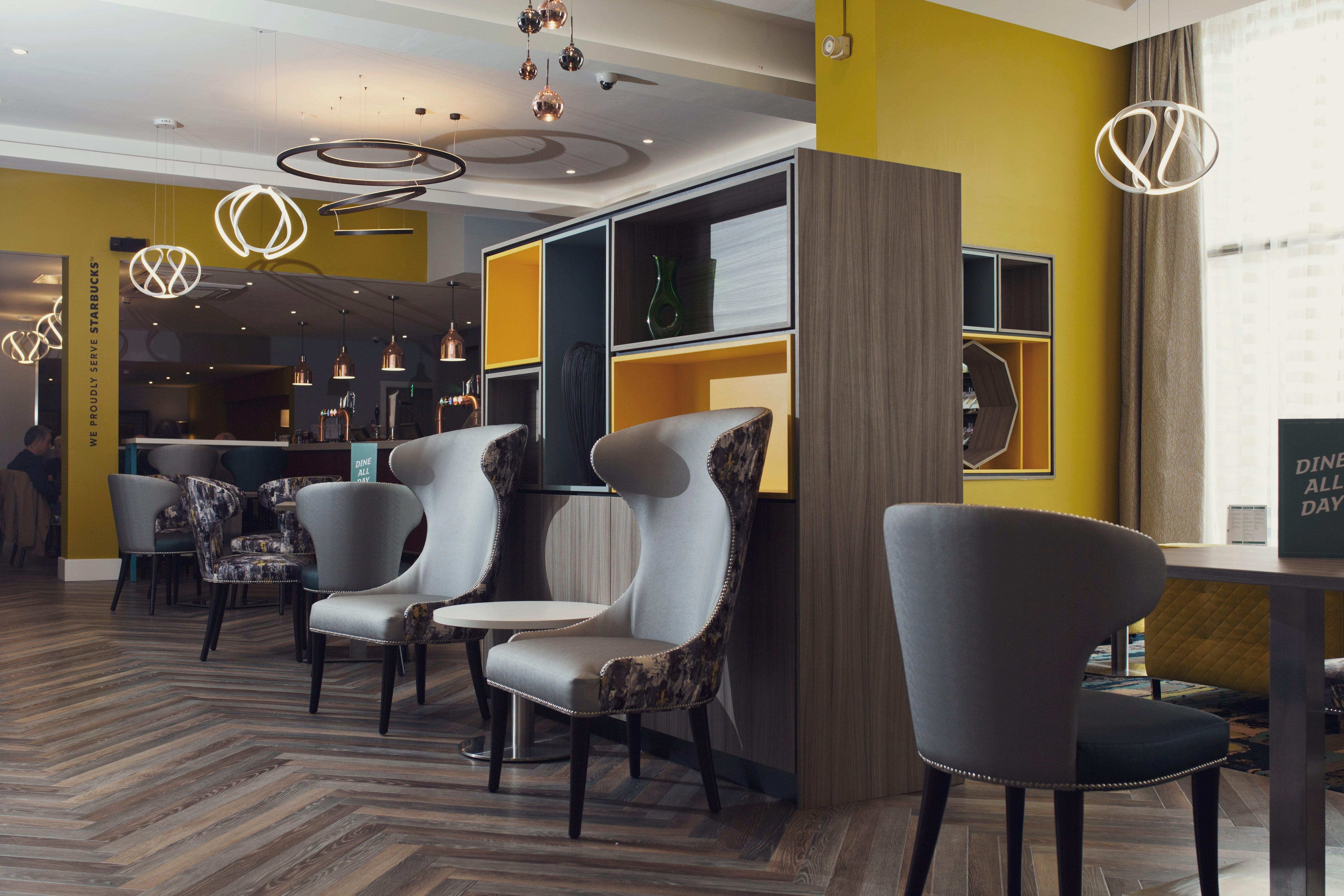 Holiday Inn Newcastle Gosforth Park By Ihg Seaton Burn Bagian luar foto