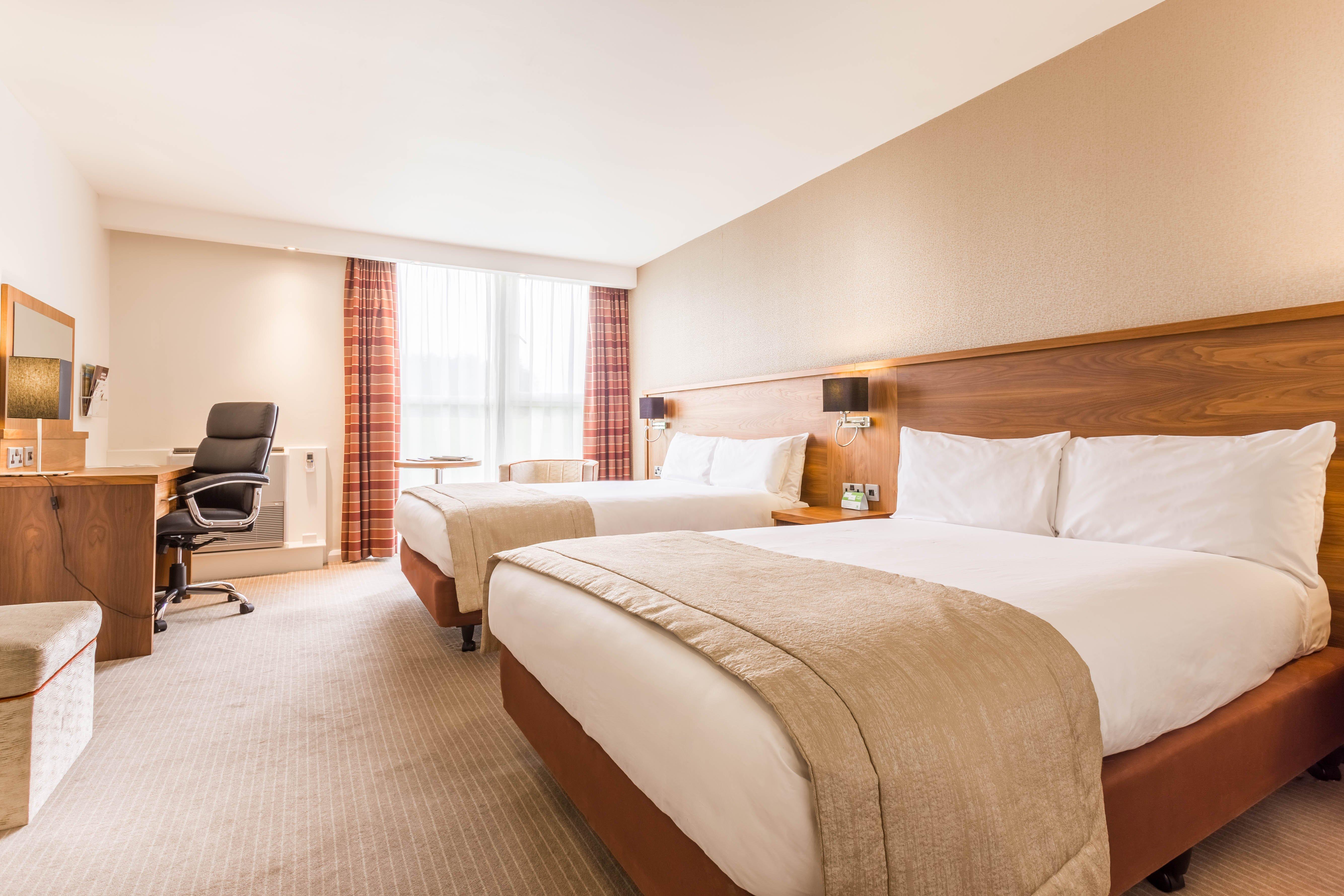 Holiday Inn Newcastle Gosforth Park By Ihg Seaton Burn Bagian luar foto